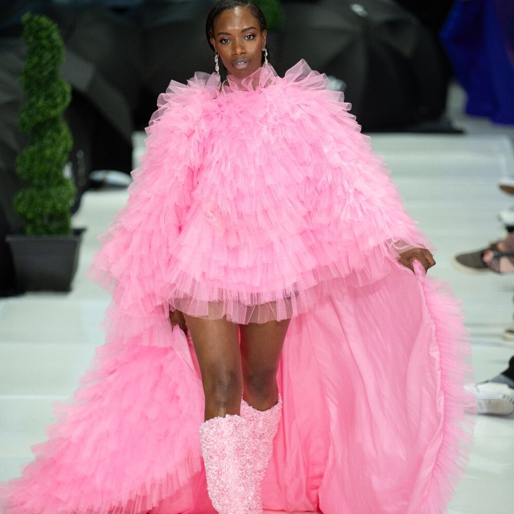 Floating Mini with Train